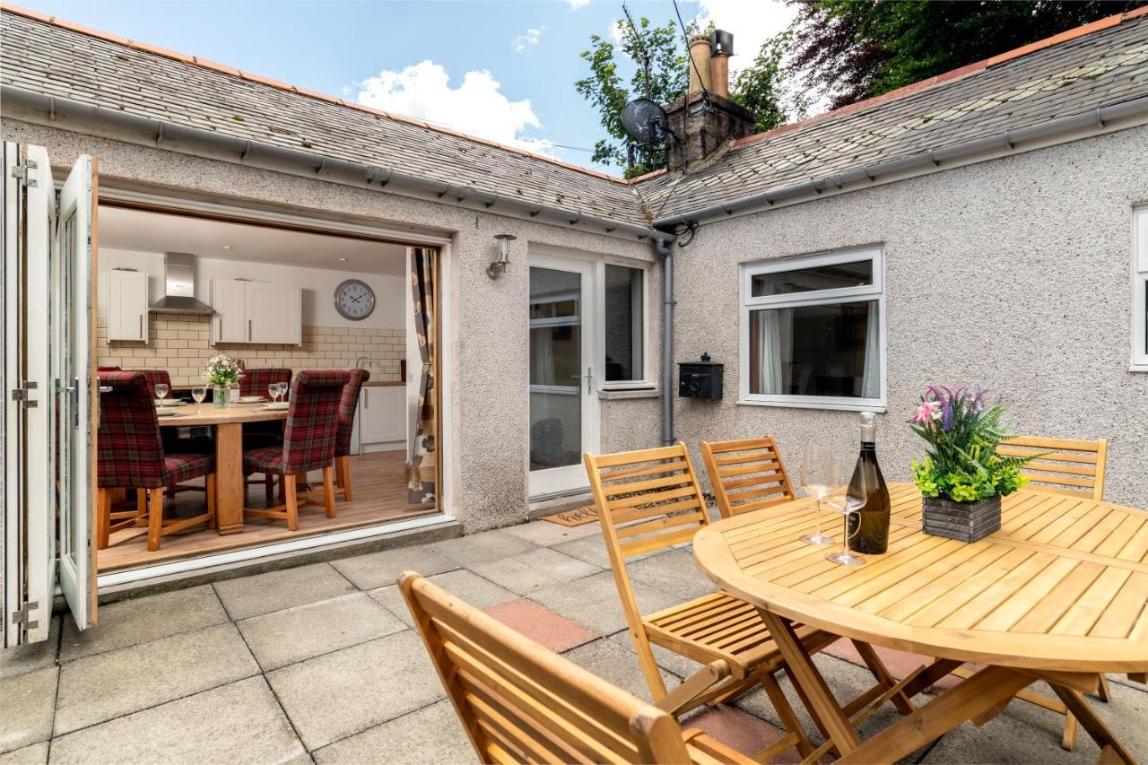 Dormie Cottage, Lovely Bright And Spacious Bungalow With Wood Fire Ballater Exterior foto